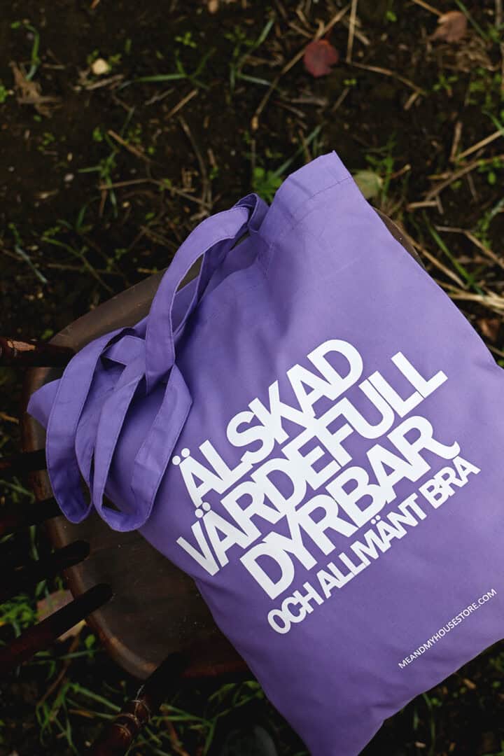 Tygkasse i lila: Älskad, värdefull, dyrbar. Och allmänt bra.